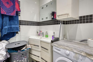 Shower Room- click for photo gallery